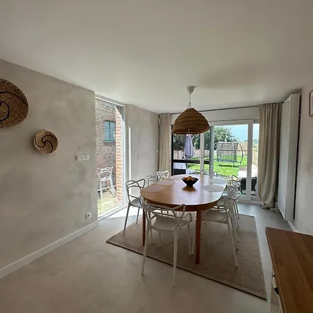 Ladar House Frasnes-lez-Gosselies